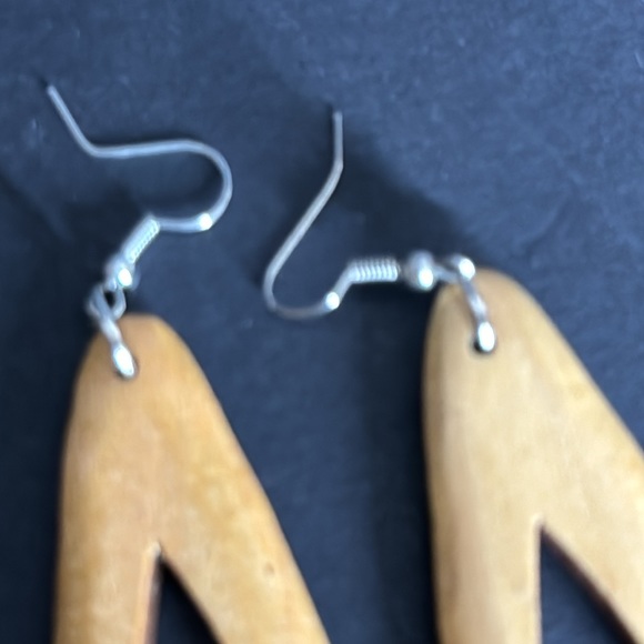 🛑🛑Sold - Natural Wood Dangle Earrings - Picture 7 of 13